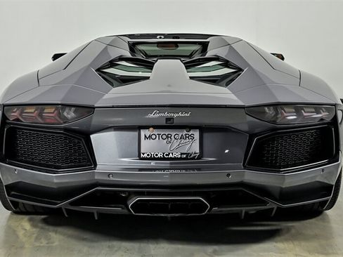 Used 2015 Lamborghini Aventador LP 700-4 AWD/4WD image 8