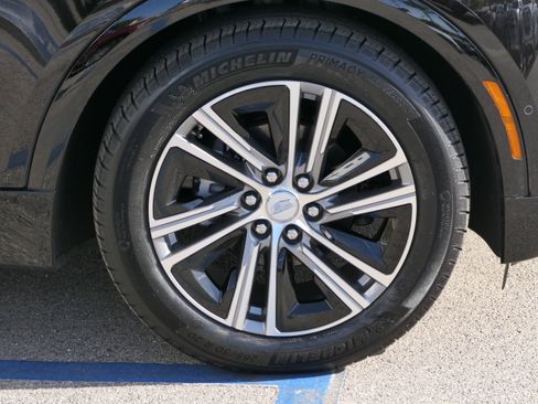 New 2026 Cadillac Lyriq Premium Luxury AWD/4WD image 11