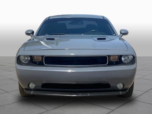 Used 2012 Dodge Challenger SXT Plus RWD image 3