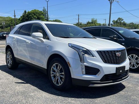 Used 2023 Cadillac XT5 Premium Luxury AWD/4WD image 2