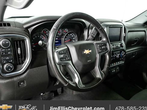 Certified 2021 Chevrolet Silverado 1500 LT AWD/4WD image 4