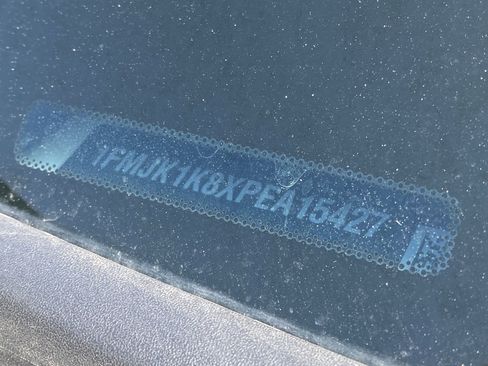 Used 2023 Ford Expedition Max Limited image 10