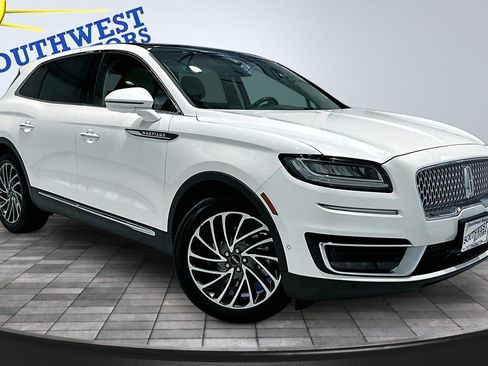 Used 2019 Lincoln Nautilus Reserve FWD image 3