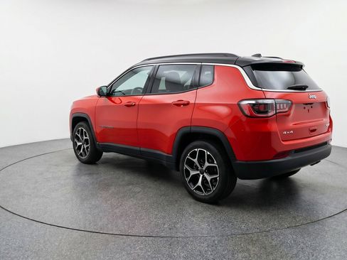 Used 2025 Jeep Compass Limited AWD/4WD image 6