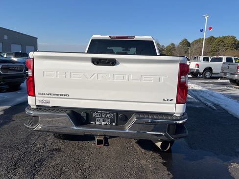 Used 2023 Chevrolet Silverado 2500 LTZ image 6