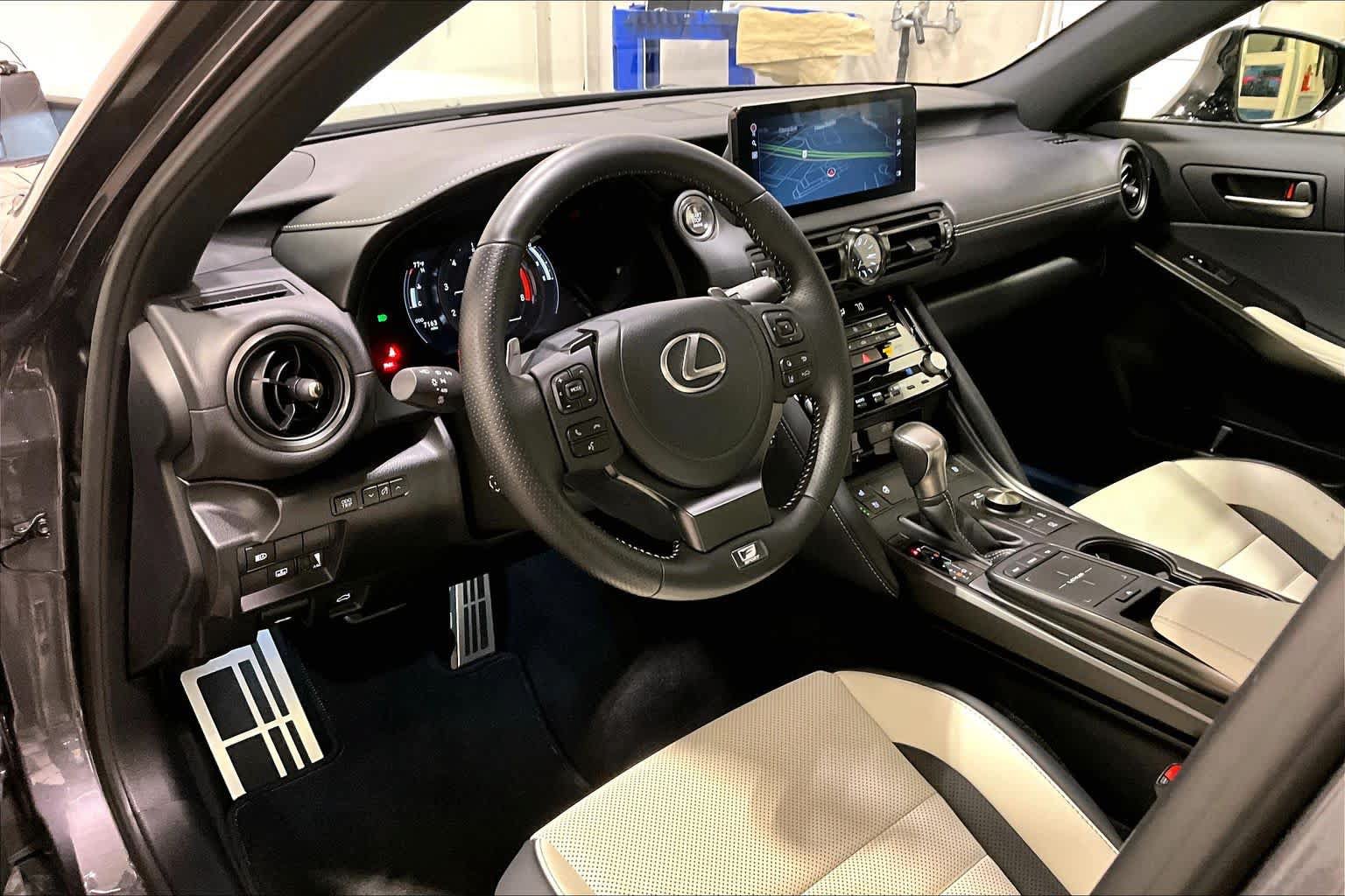 Used 2025 Lexus IS 350 F Sport AWD/4WD image 17