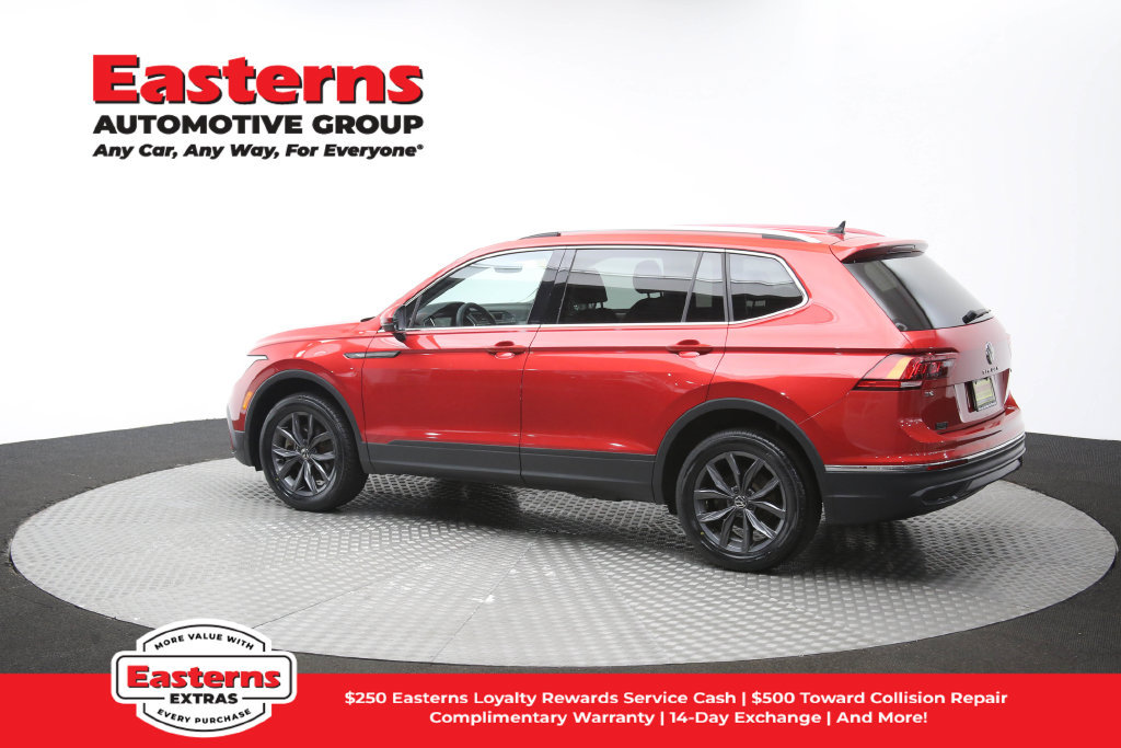 Used 2023 Volkswagen Tiguan SE AWD/4WD image 61