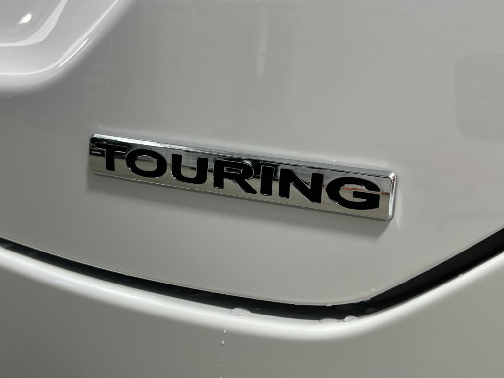 New 2026 Honda Pilot Touring image 6