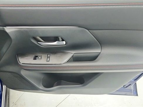 New 2025 Nissan Kicks SR image 34