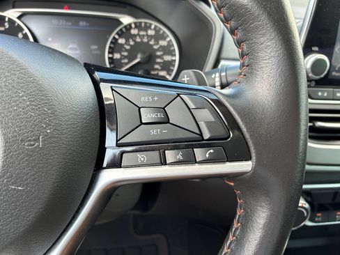 Used 2024 Nissan Altima 2.5 SR AWD/4WD image 24