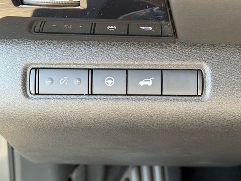 New 2026 Nissan Pathfinder SV AWD/4WD image 12