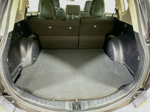 Used 2017 Toyota RAV4 LE FWD image 27
