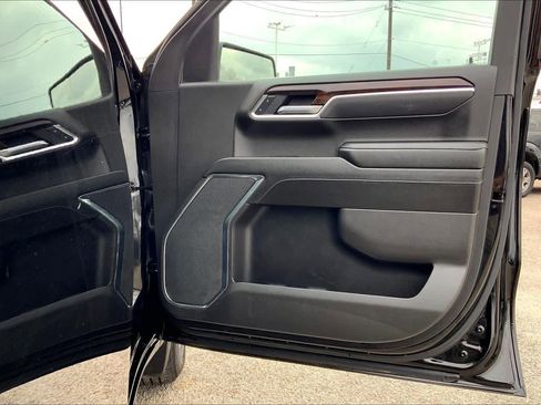 Used 2025 GMC Sierra 1500 SLT image 23