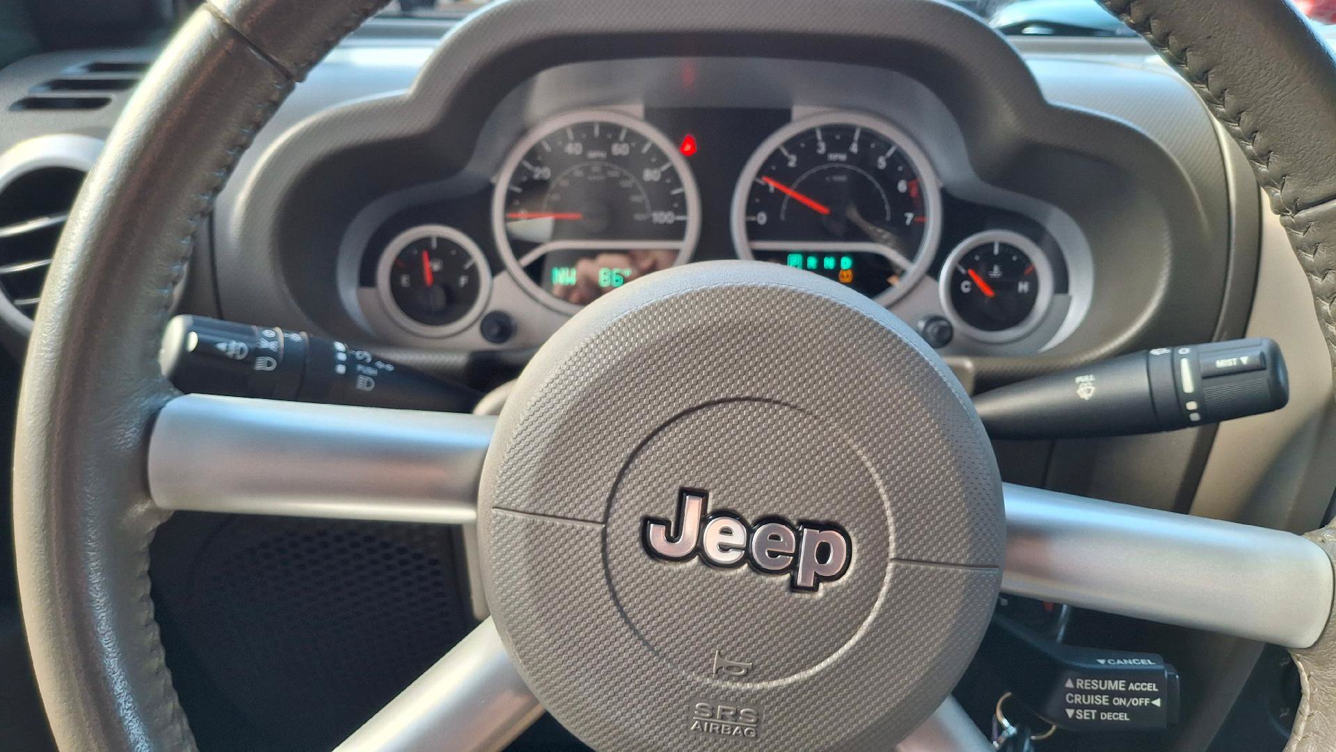 Used 2008 Jeep Wrangler Unlimited Sahara w/ Trailer Tow Group AWD/4WD image 15