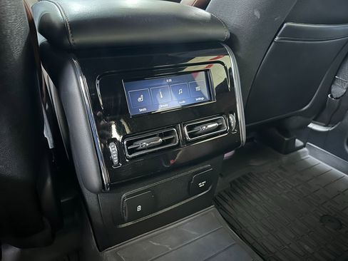 Used 2024 Lincoln Aviator Reserve w/ Equipment Group 201A image 37