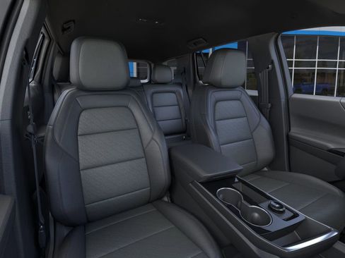 New 2026 Chevrolet Equinox LT w/ Convenience Package II FWD image 16