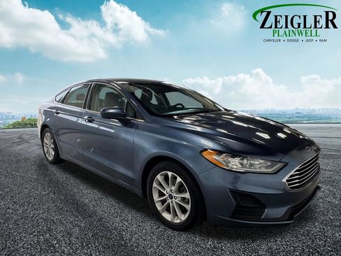 Used 2019 Ford Fusion SE FWD image 7