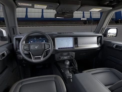 New 2026 Ford Bronco Outer Banks image 9