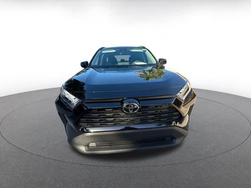 Used 2025 Toyota RAV4 LE image 8