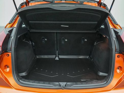 Used 2023 Nissan Kicks SR w/ SR Premium Package FWD image 20