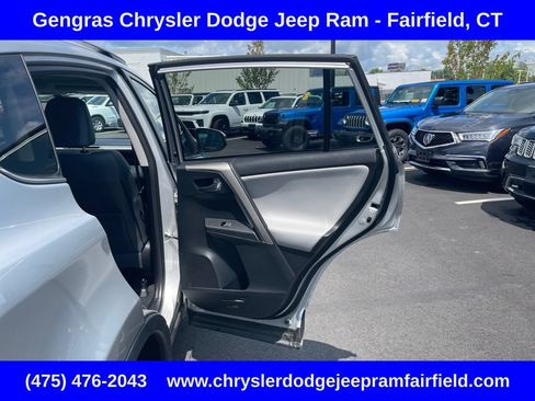 Used 2015 Toyota RAV4 Limited AWD/4WD image 25