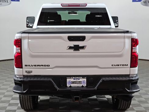 Used 2022 Chevrolet Silverado 2500 Custom w/ Custom Value Package AWD/4WD image 26
