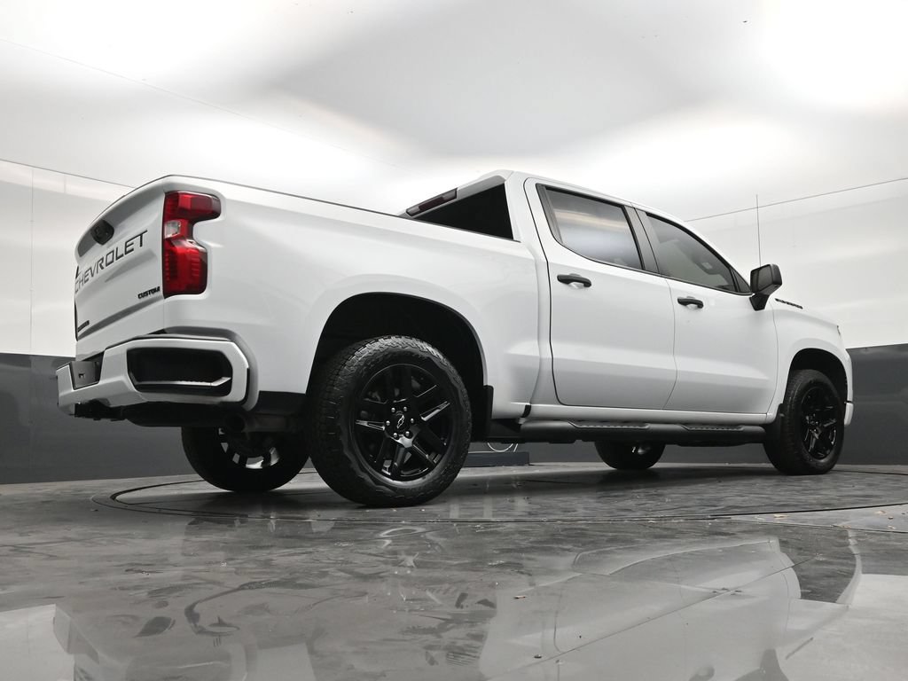Used 2024 Chevrolet Silverado 1500 Custom w/ Turbomax Blackout Package RWD image 24
