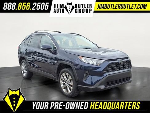 Used 2021 Toyota RAV4 XLE Premium AWD/4WD image 28