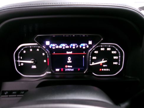 Used 2021 GMC Sierra 2500 AT4 w/ AT4 Premium Plus Package AWD/4WD image 8