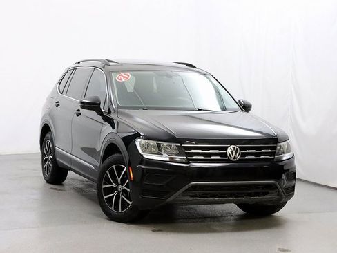 Used 2021 Volkswagen Tiguan SE R-Line image 1