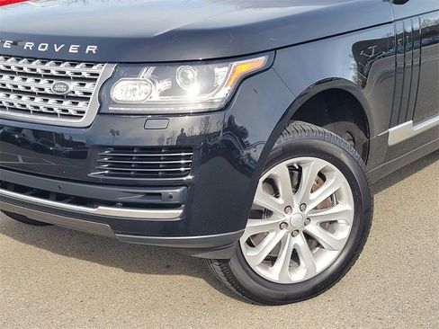 Used 2017 Land Rover Range Rover HSE image 9