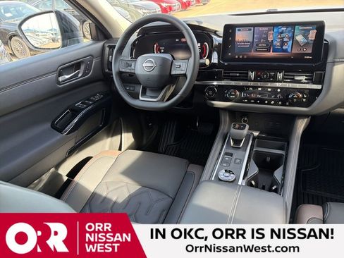 New 2026 Nissan Pathfinder Platinum image 21