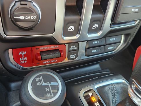 New 2025 Jeep Wrangler Rubicon image 24