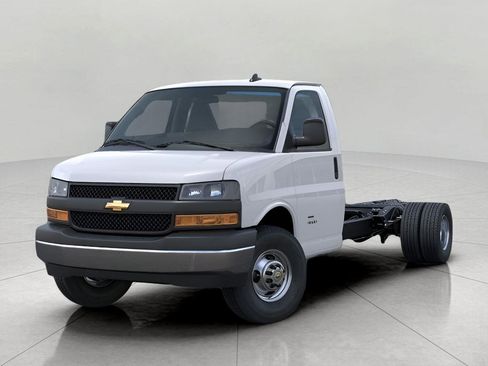 New 2025 Chevrolet Express 3500 w/ Power Convenience Package RWD image 15