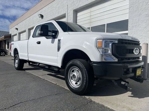 Used 2022 Ford F250 XL w/ Power Equipment Group image 10