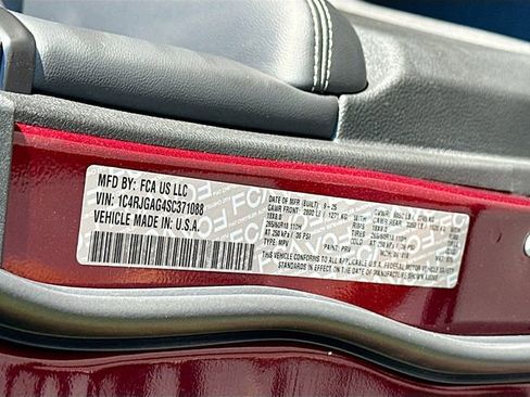 New 2025 Jeep Grand Cherokee Laredo image 20