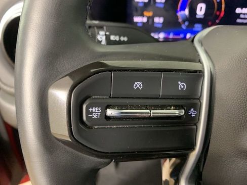 Used 2024 Chevrolet Colorado LT w/ LT Convenience Package III AWD/4WD image 18