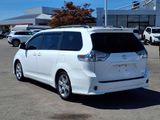 Used 2012 Toyota Sienna SE image 4