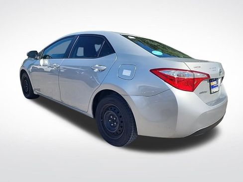 Used 2015 Toyota Corolla LE FWD image 3