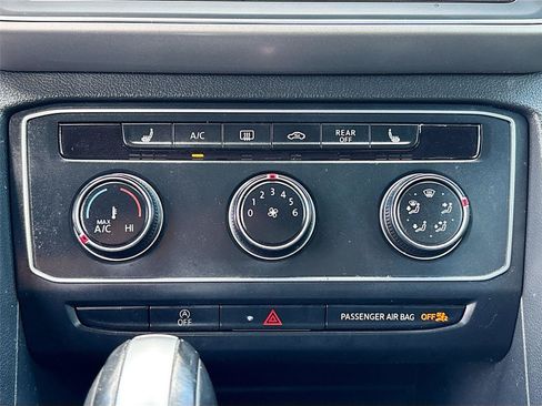 Used 2018 Volkswagen Atlas SE FWD image 15
