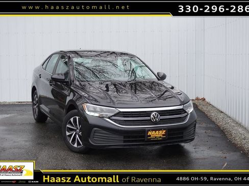 Used 2024 Volkswagen Jetta S image 1