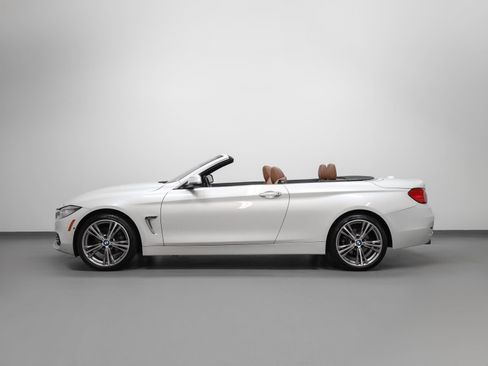 Used 2017 BMW 430i xDrive Convertible AWD/4WD image 2