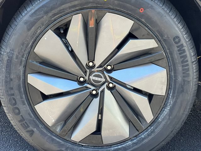 Used 2024 Nissan Ariya AWD image 8