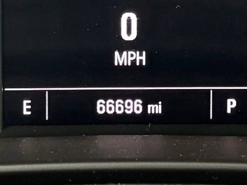 Used 2019 GMC Acadia SLE w/ LPO, Floor Liner Package FWD image 21