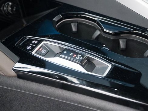 Certified 2025 Audi Q5 Premium w/ Convenience Package image 27