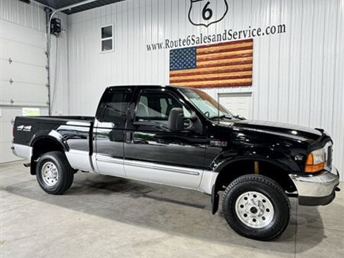 Used 1999 Ford F250 XLT AWD/4WD image 1