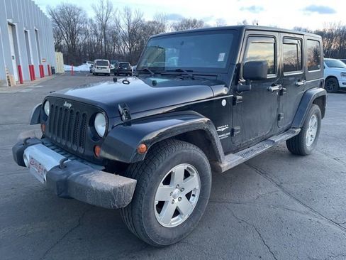 Used 2010 Jeep Wrangler Unlimited Sahara w/ Trailer Tow Group image 4