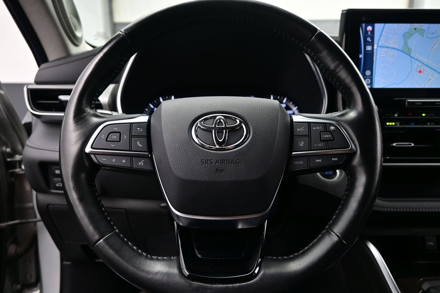Used 2021 Toyota Highlander Platinum AWD/4WD image 26