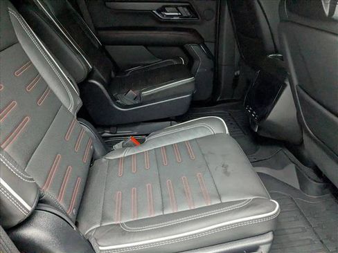 Used 2025 GMC Yukon AT4 Ultimate w/ LPO, Floor Liner Package image 25