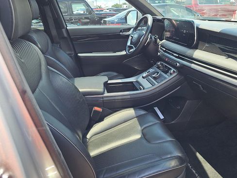 Used 2024 Hyundai Palisade Calligraphy FWD image 6